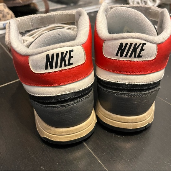 Retro Nike 6.0 (2005 edition) Sneakers- Red White Black And Grey - Picture 3 of 6